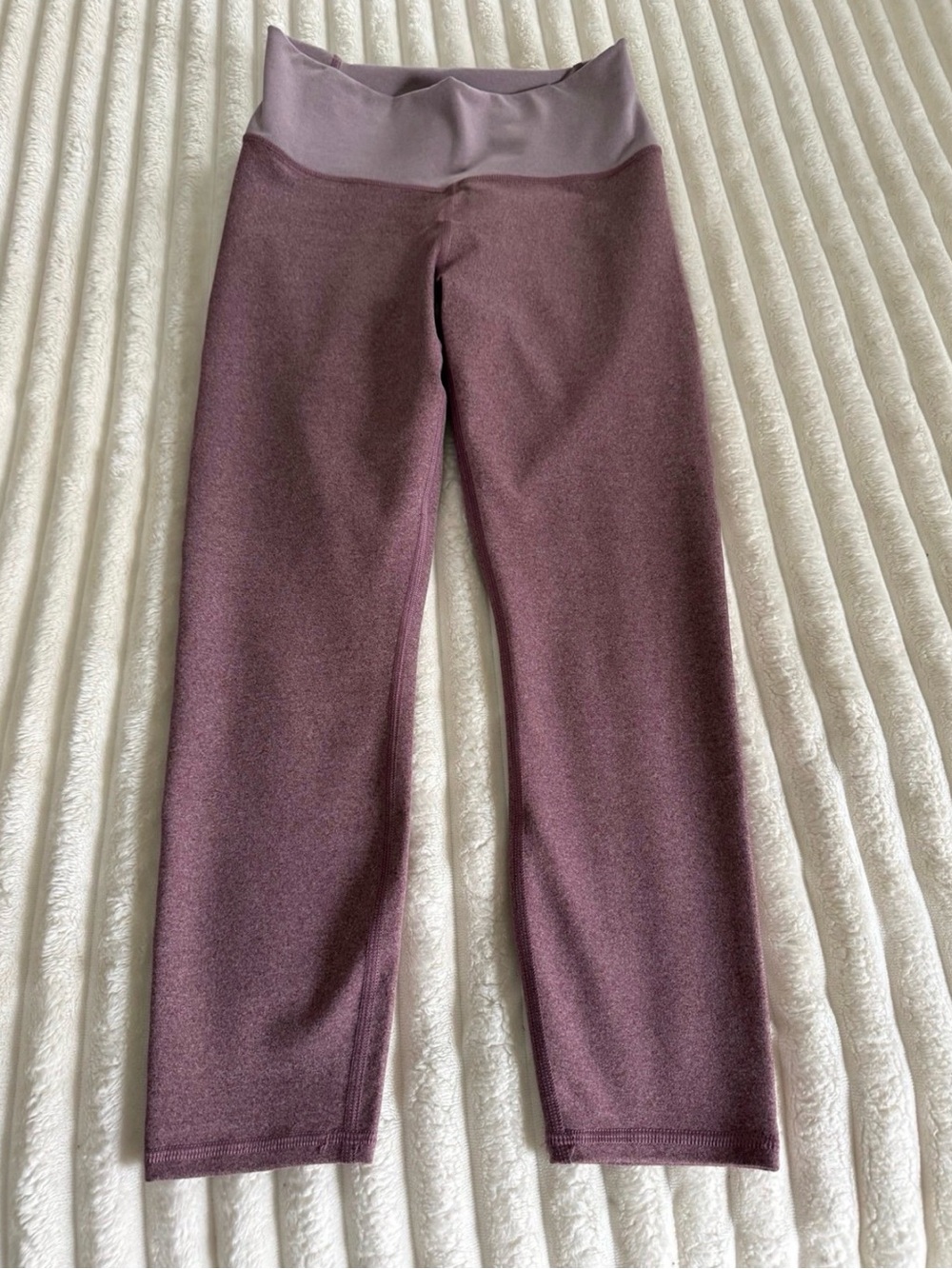 Fabletics women’s ' Mauve and Lavender Stretch Leggings